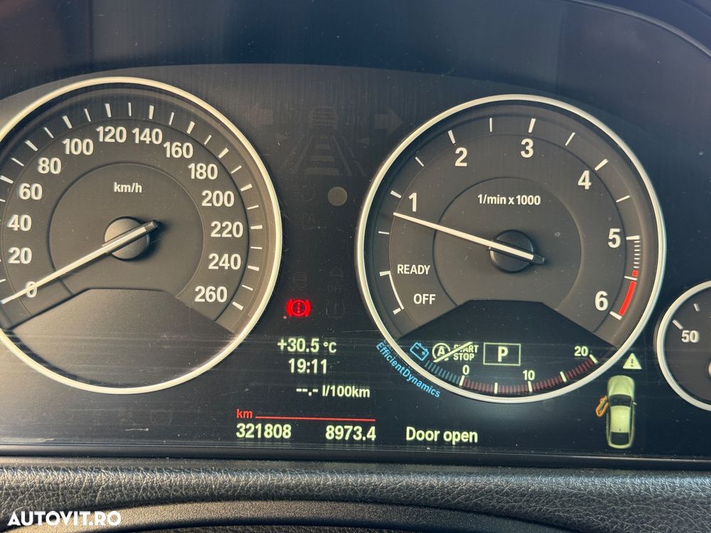 BMW Seria 3 320d xDrive Aut. Luxury Line - 17