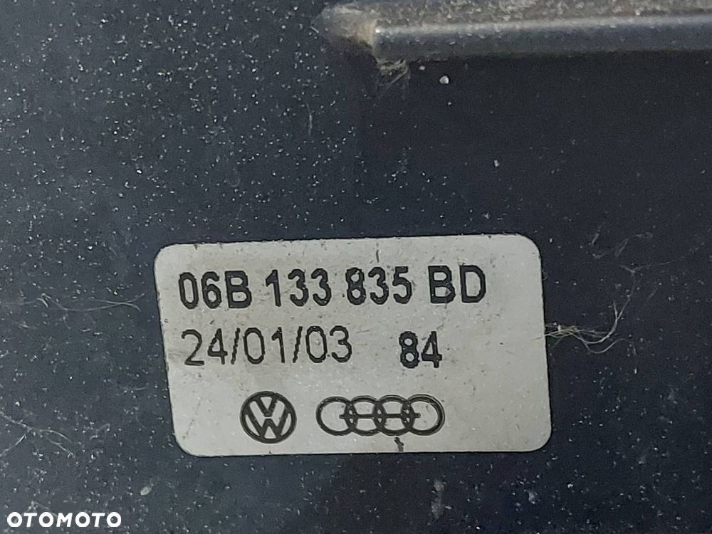 OBUDOWA FILTRA POWIETRZA + PRZEPŁYWOMIERZ + RURA DOLOT AUDI A4 B6 2.0 20V - 2