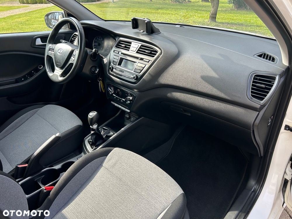 Hyundai i20 1.2 Passion - 18