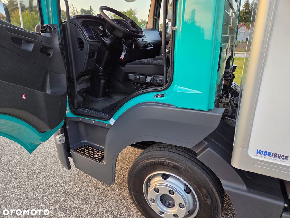 Mercedes-Benz Atego 818 - 25