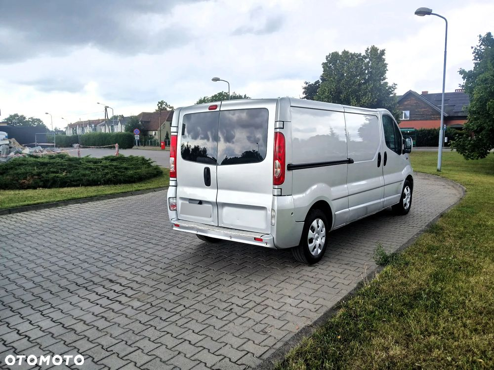 Opel vivaro - 3