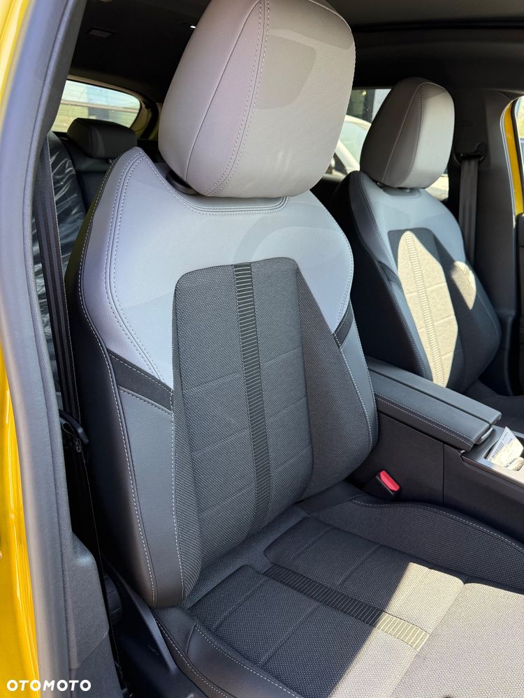 Opel Astra 1.2 T mHEV Ultimate S&S eDTC - 14