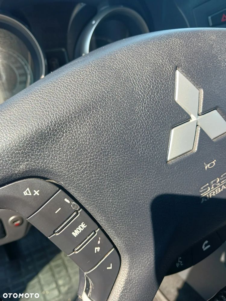 Mitsubishi Pajero 3.2 DID Intense - 29