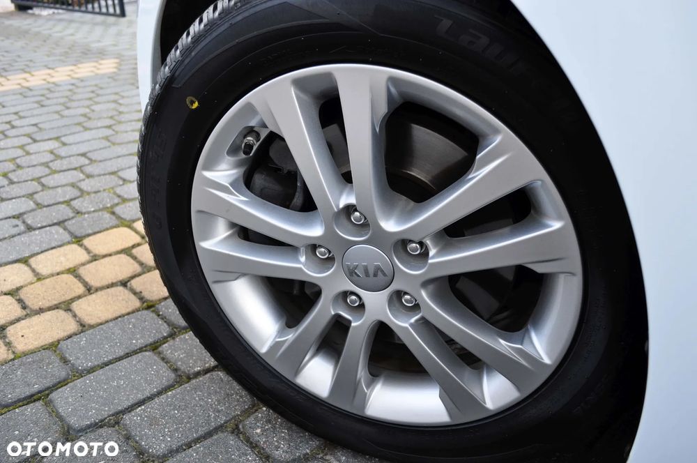 Kia Ceed 1.4 CVVT Dream Team Edition - 20