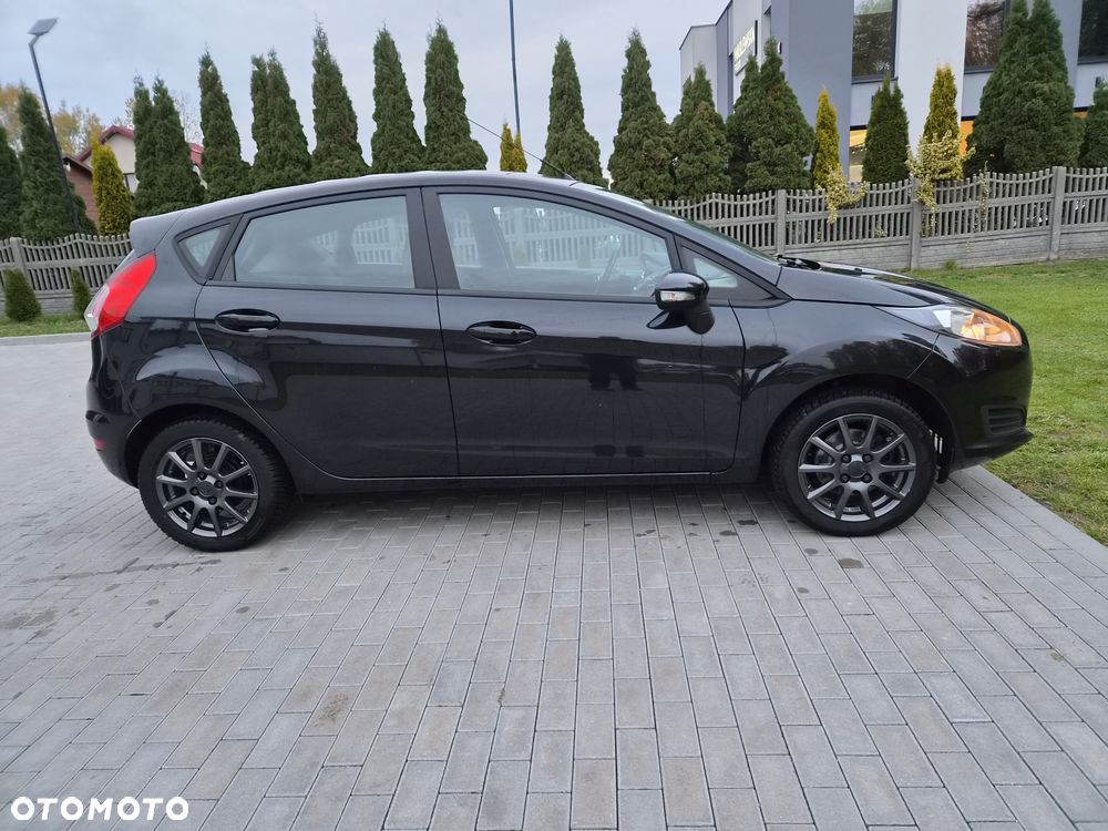 Ford Fiesta 1.25 Champions Edition - 6