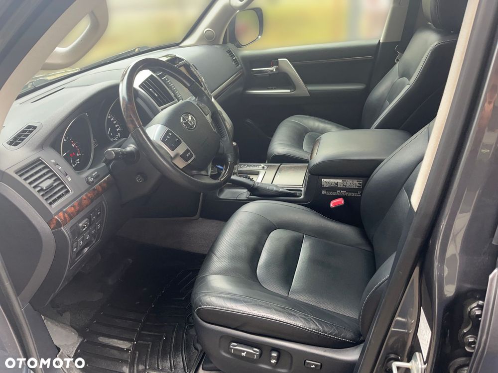 Toyota Land Cruiser LC 4.5 D-4D V8 Limited - 7