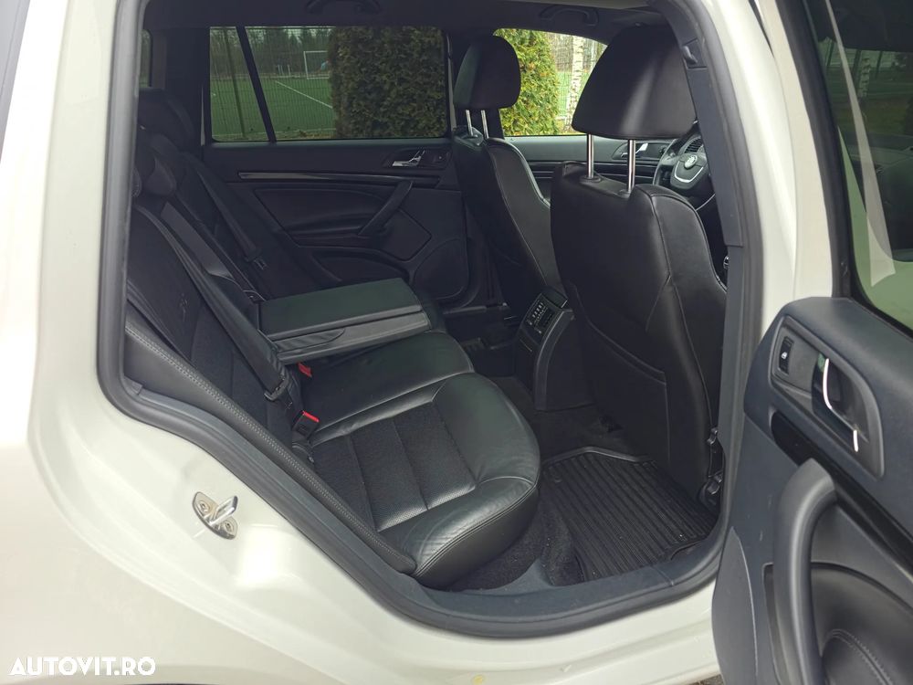 Skoda Octavia 2.0 TDI RS - 18