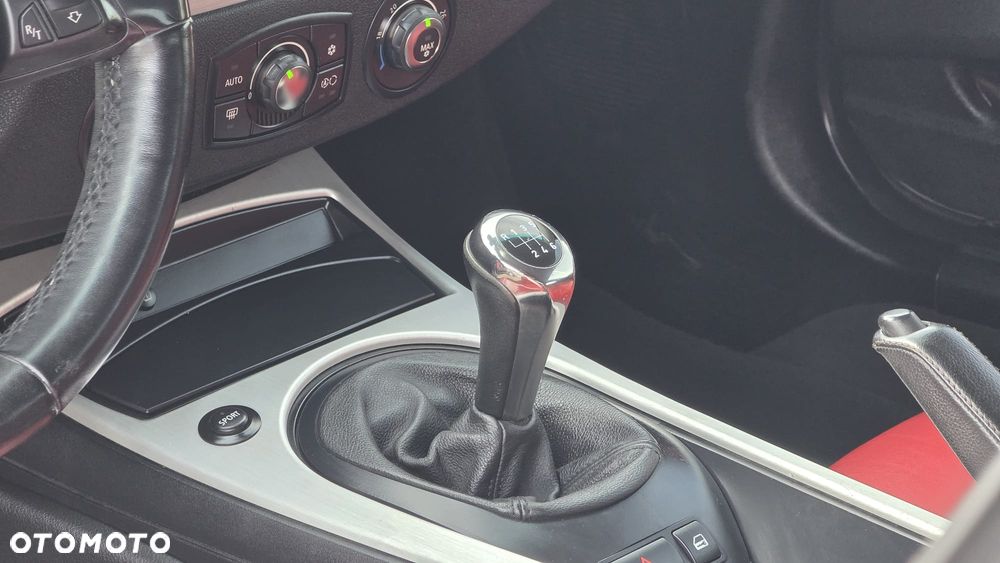 BMW Z4 3.0si - 16