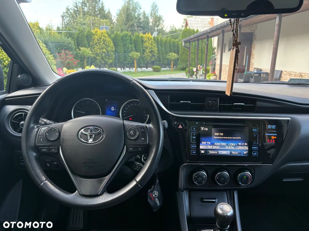 Toyota Corolla 1.6 Active - 14