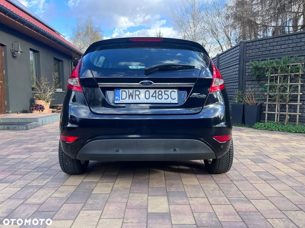 Ford Fiesta - 16