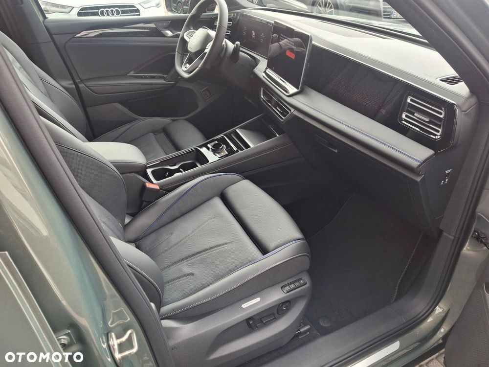 Volkswagen Tiguan - 18