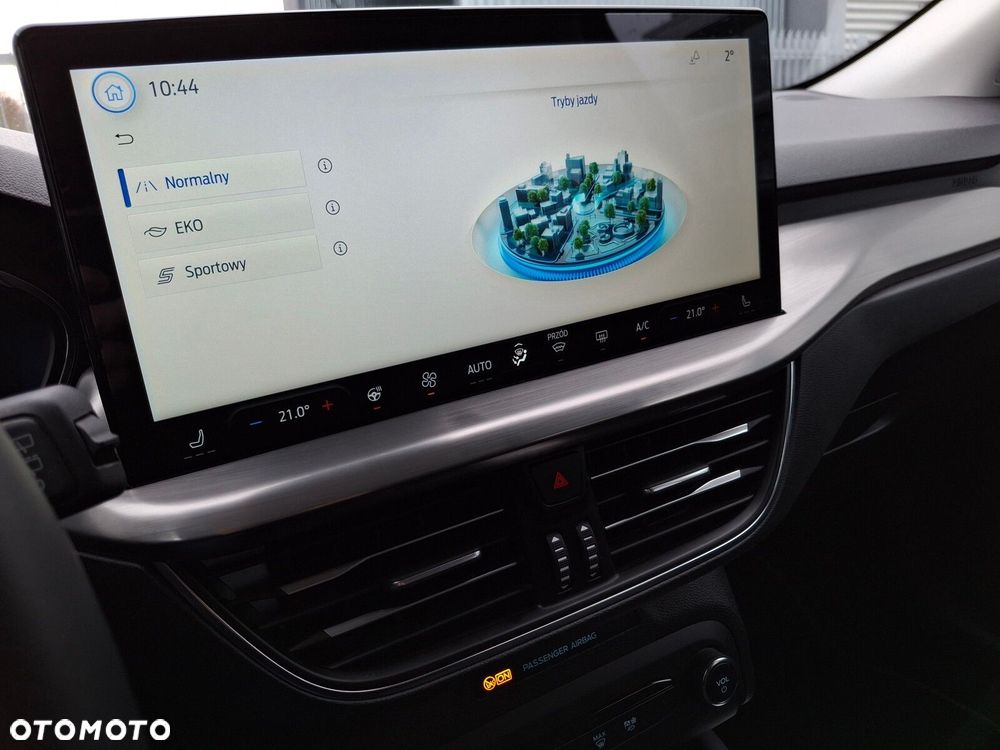 Ford Focus 1.0 EcoBoost Titanium X - 22