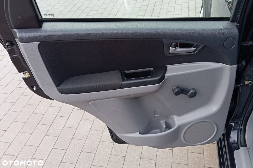 Suzuki SX4 1.6 Comfort 4WD - 29