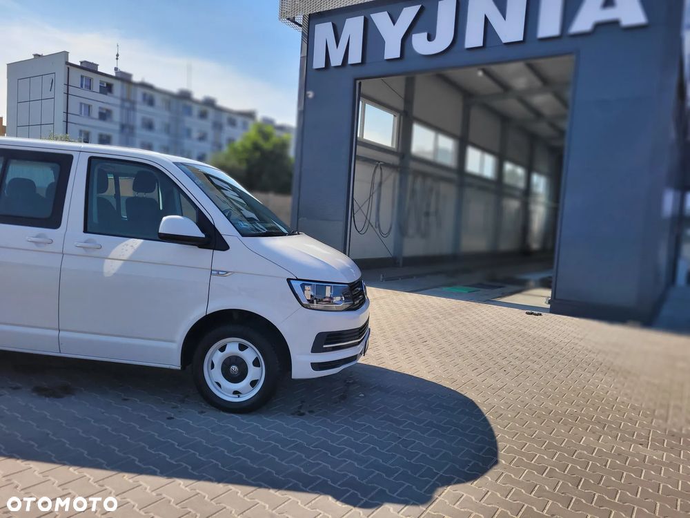 Volkswagen Caravelle 2.0 TDI L2 Comfortline DSG - 9