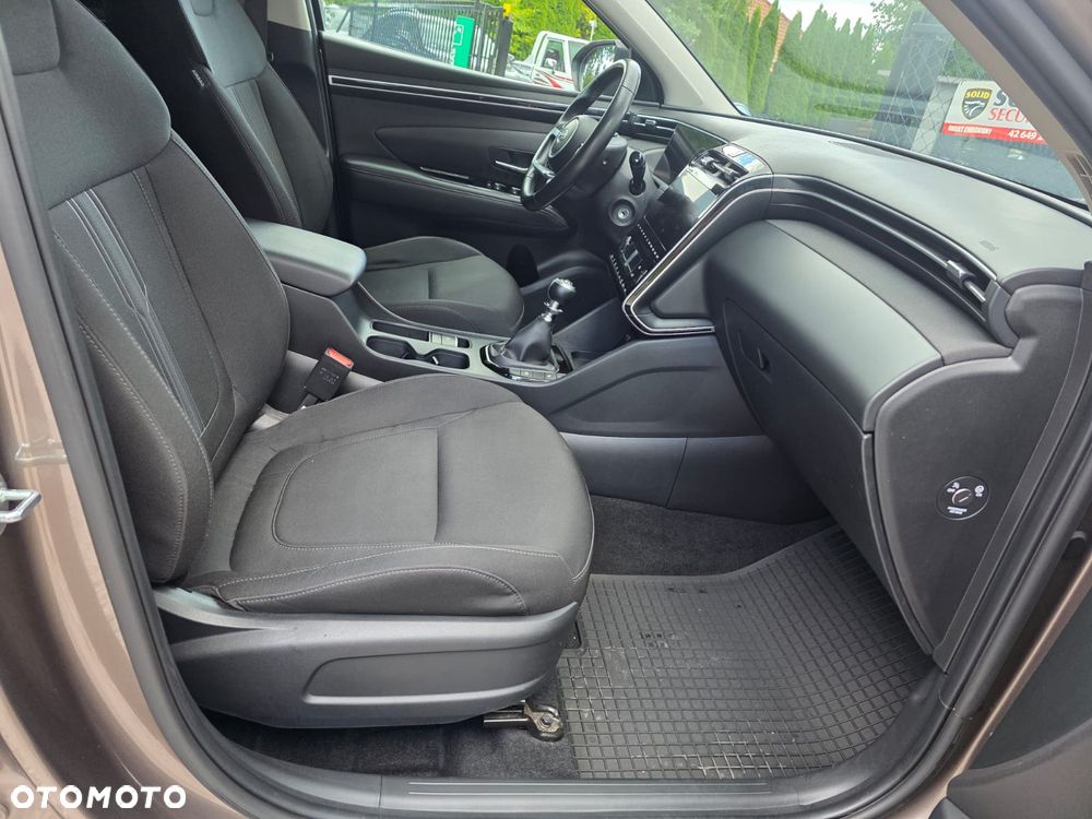 Hyundai Tucson 1.6 T-GDi Smart 2WD - 24