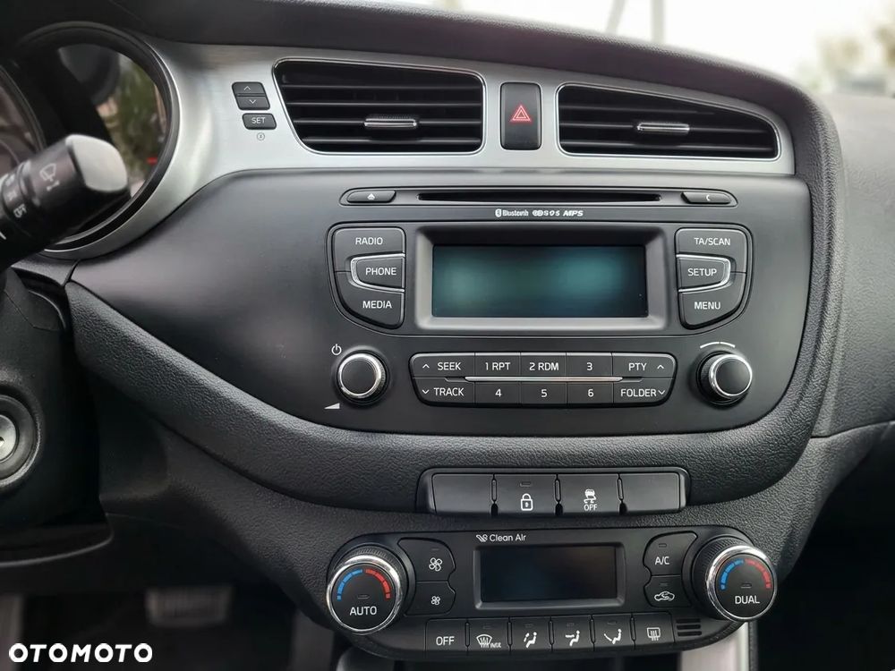 Kia Ceed 1.6 GDI M - 12