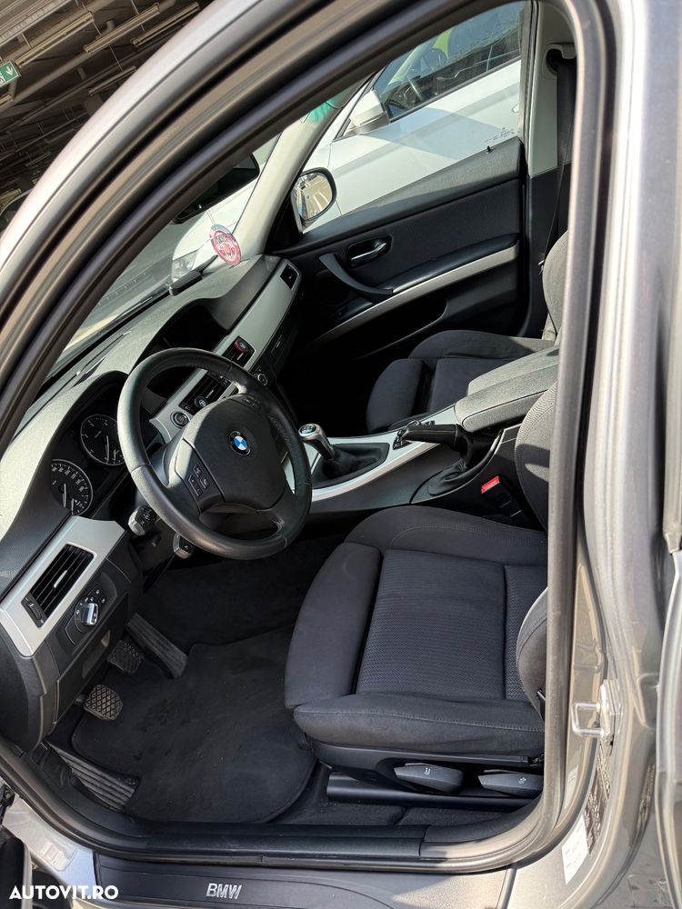 BMW Seria 3 320d - 7