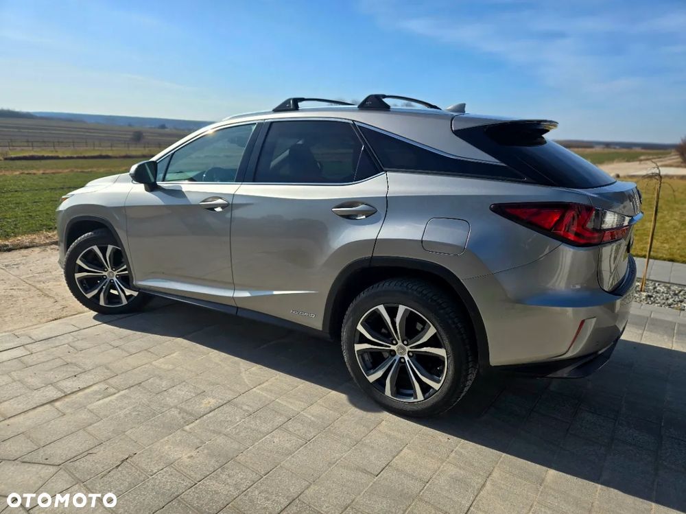 Lexus RX - 5