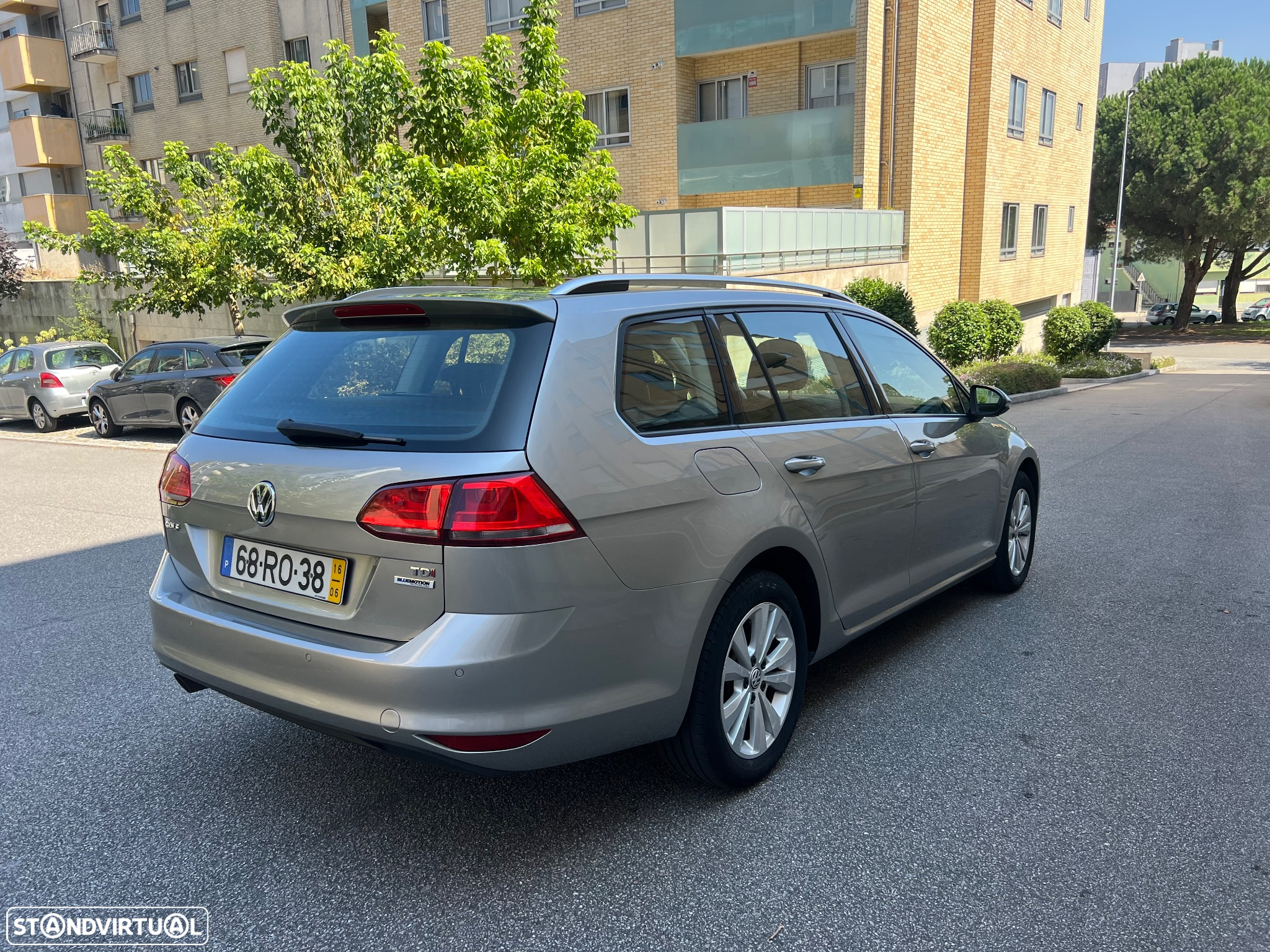 VW Golf Variant 1.6 TDi Sportline DSG - 6