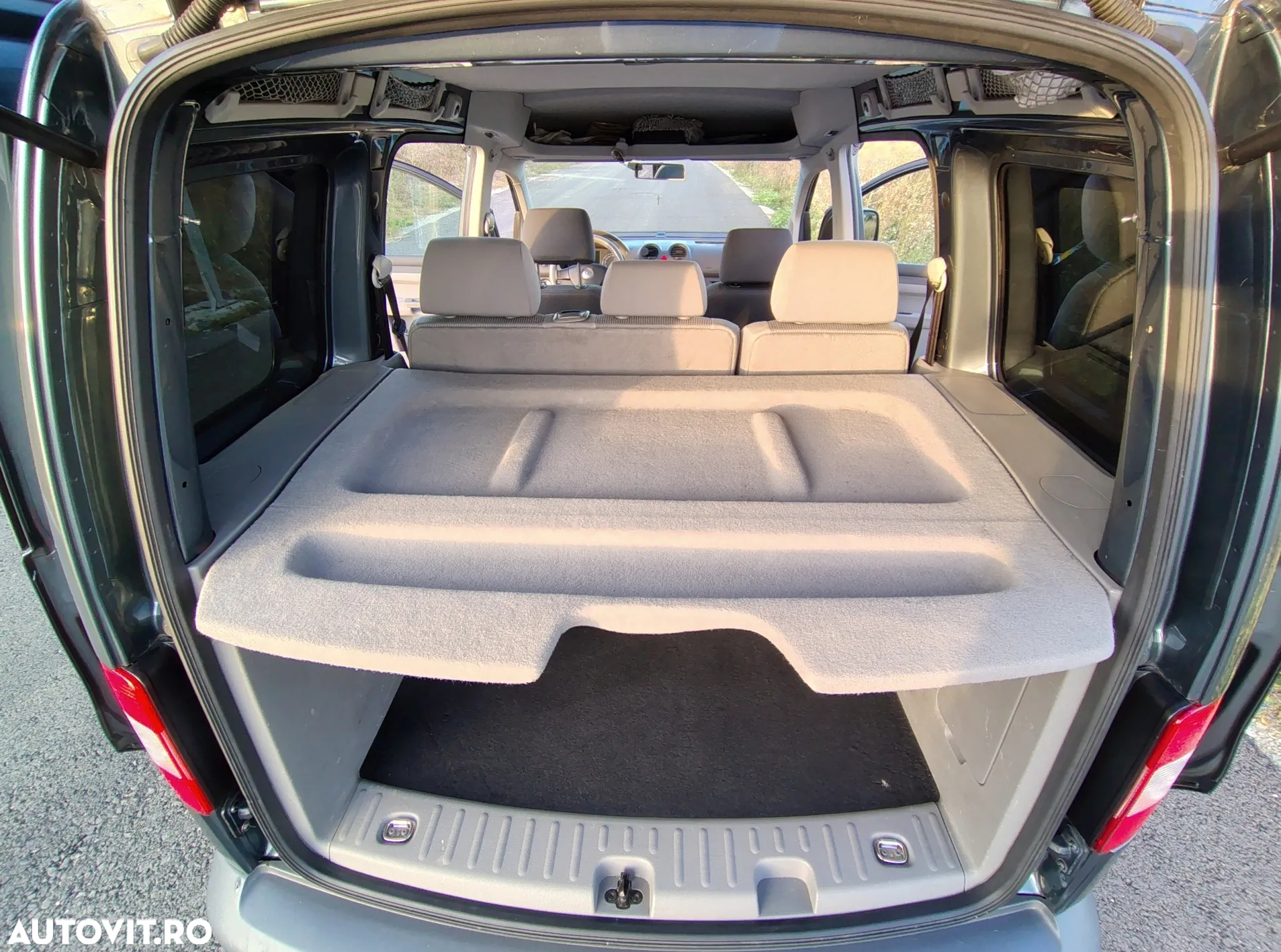 Volkswagen Caddy - 9