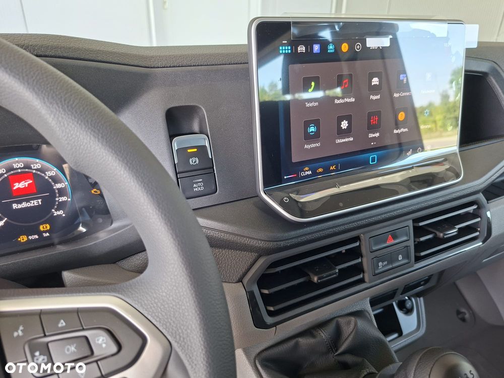 Volkswagen Crafter 35 Furgon z wysokim dachem 7 osobowy, silnik: 2,0 l EURO VI 163 KM / skrzynia biegów: Przedni napęd manualna 6-biegowa rozstaw osi: 4490 mm - 17