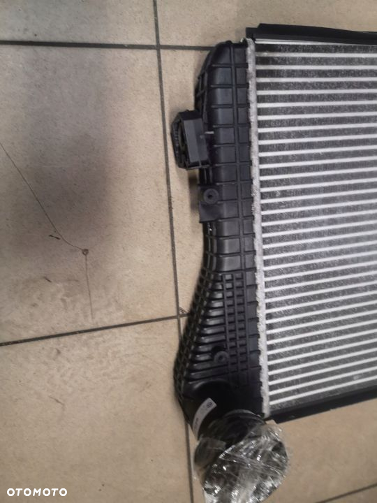 INTERCOOLER CHŁODNICA POWIETRZA VW GOLF V TOURAN - 3