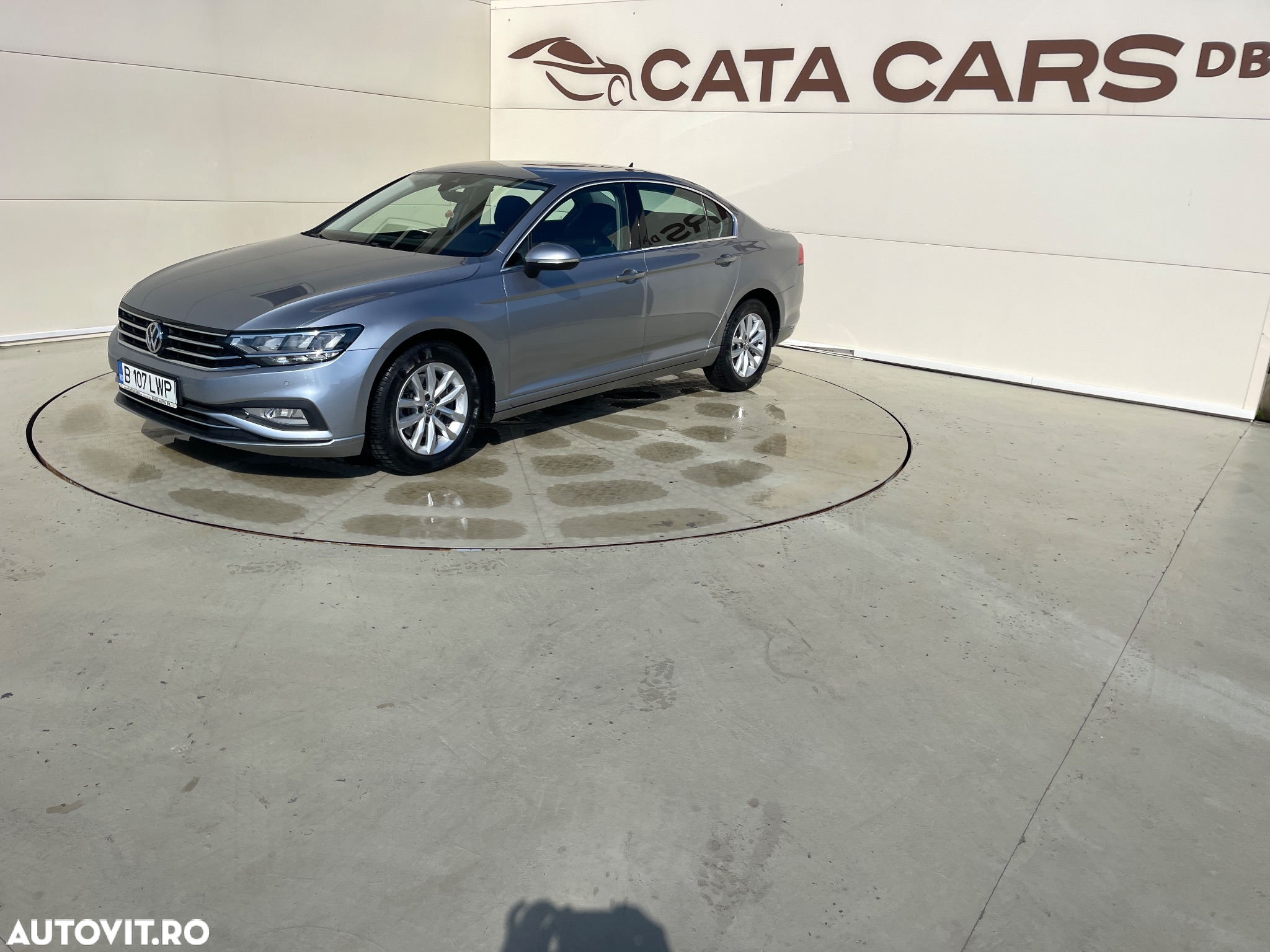 Volkswagen Passat - 5
