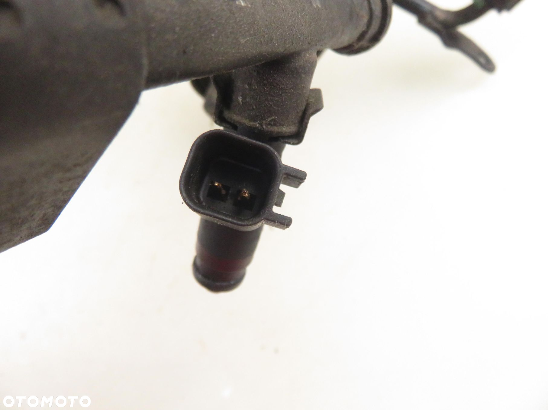 LISTWA WTRYSKOWA CHRYSLER 300M (LR) 2.7 04591306AB EER - 2