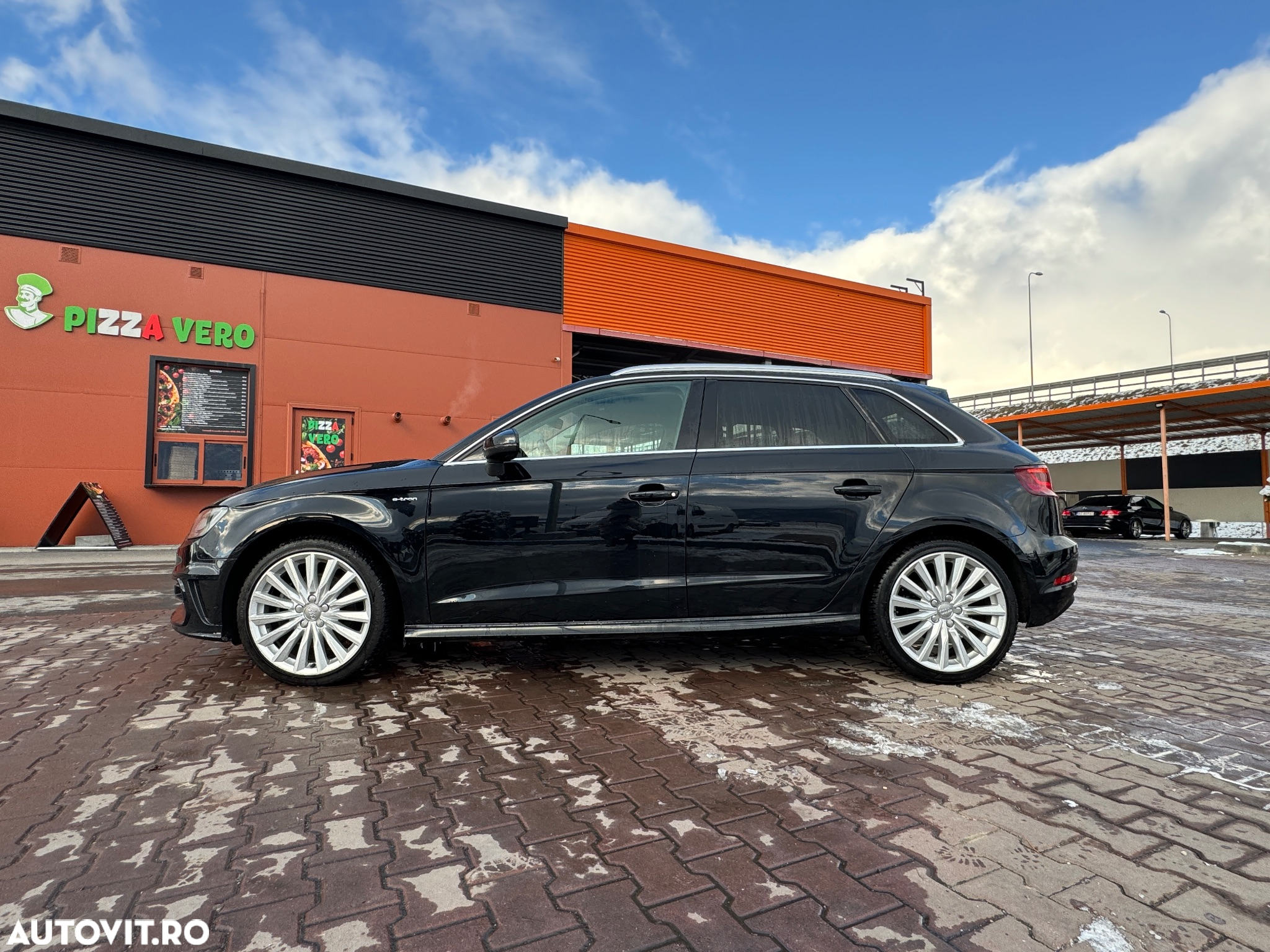 Audi A3 45 TFSIe Sportback S tronic S line - 17