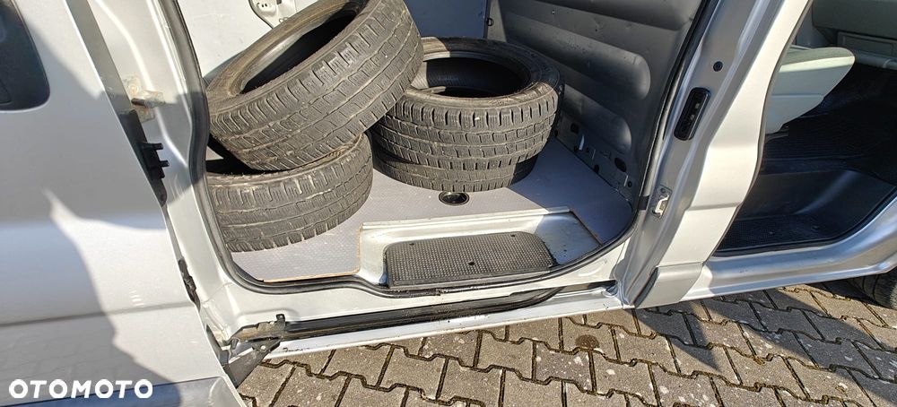 Opel Vivaro - 12