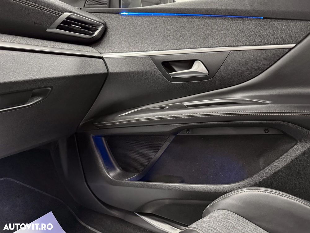 Peugeot 3008 1.2 PureTech Turbo S&S GT-Line - 31