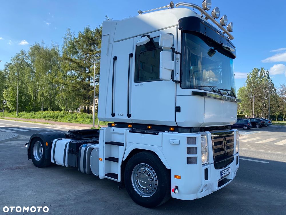 Renault Magnum 520 DXI - 10