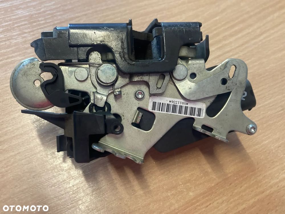 Zamek mercedes vito W639  a2c53016762 , 456208004003 A6397300735 - 5