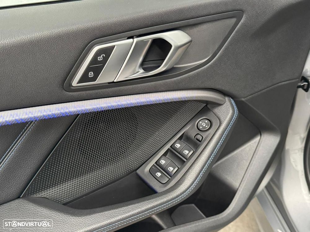BMW 116 d Pack Desportivo M - 41