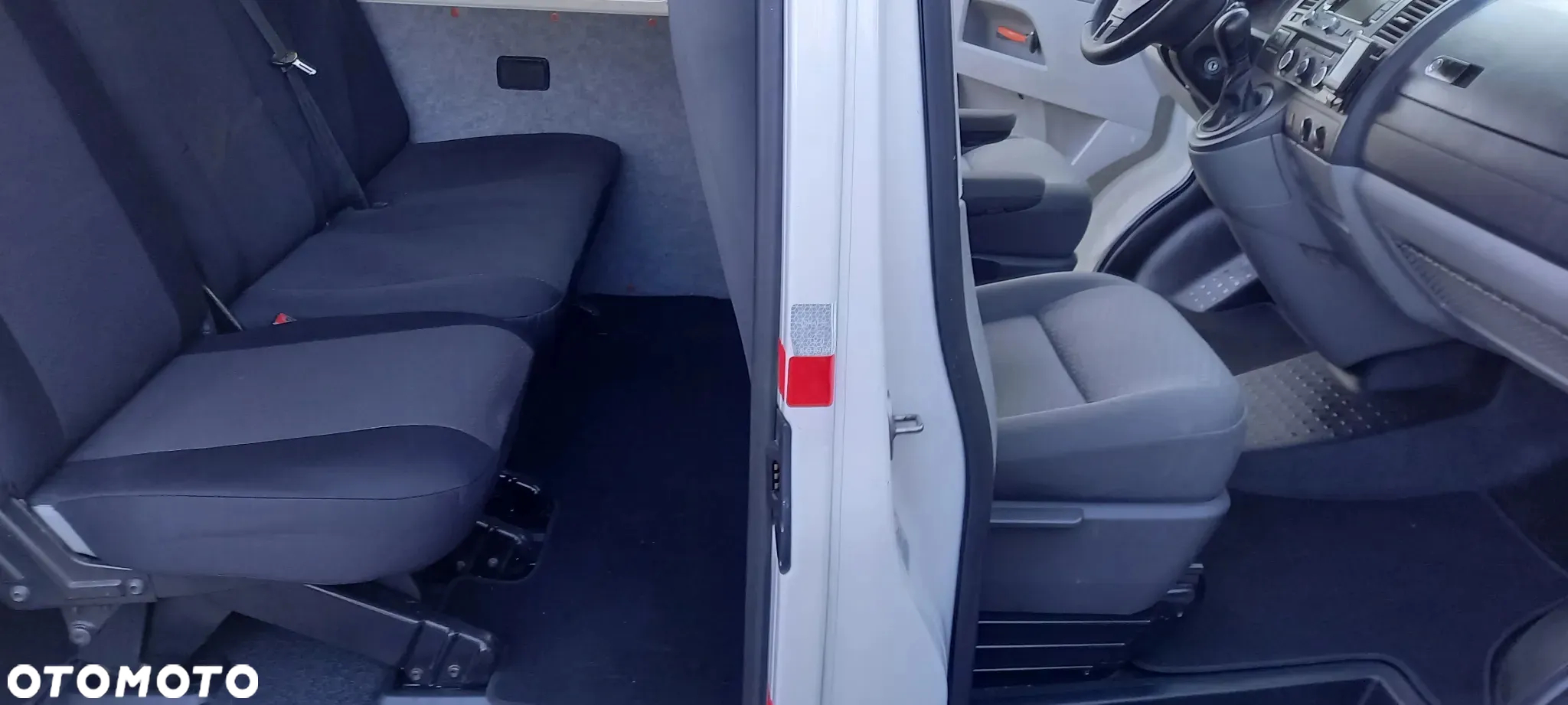 Volkswagen Transporter Caravelle Kurz DSG Comfortline - 19