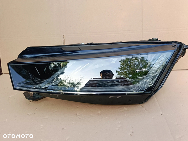 Full Led przedni lewy Skoda Octavia IV 4 lampa 5E4941015A