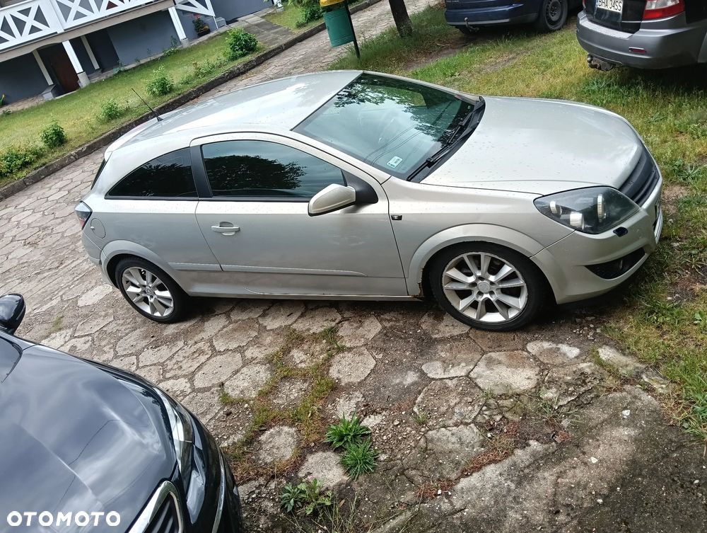 Opel Astra 2.0 Turbo Cosmo - 5