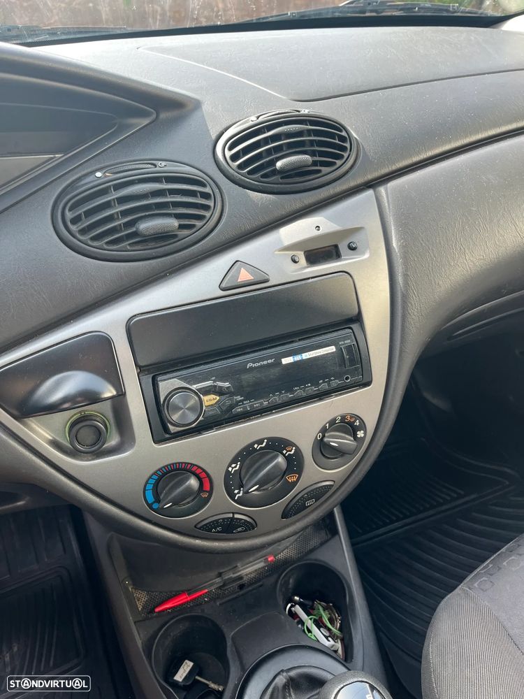 Ford Focus 1.4 Comfort - 11