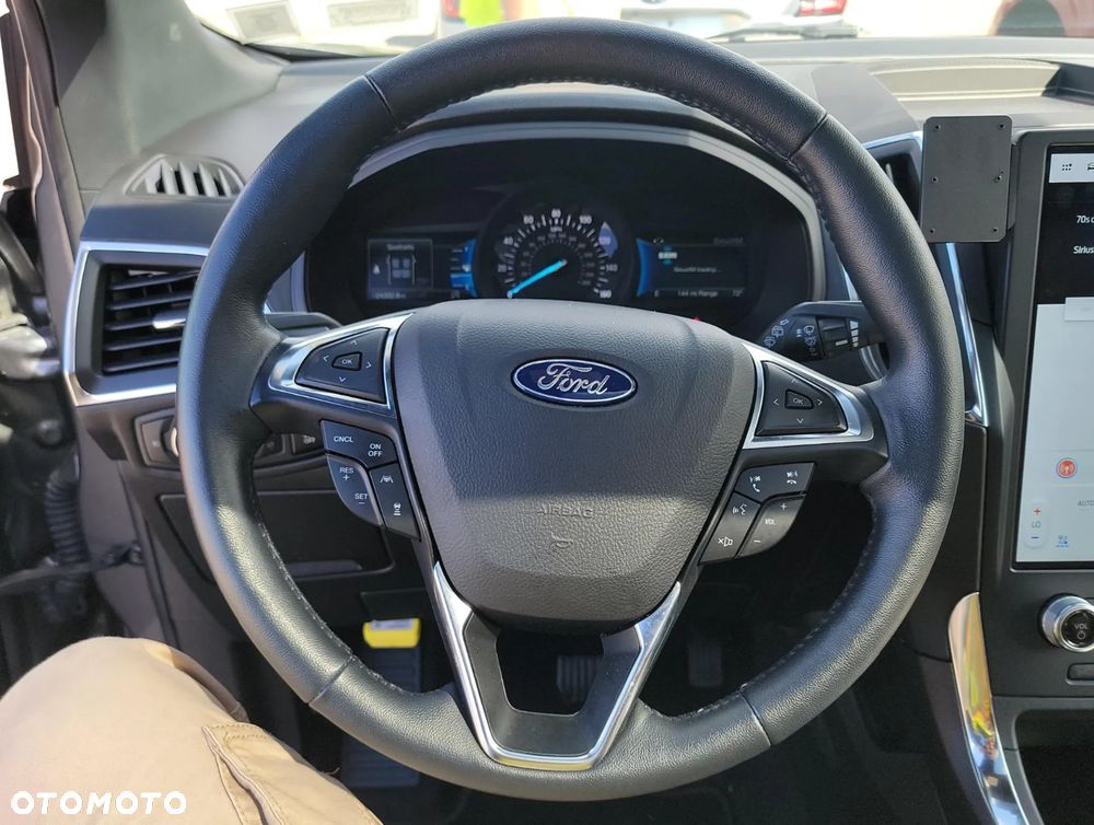 Ford Edge - 11