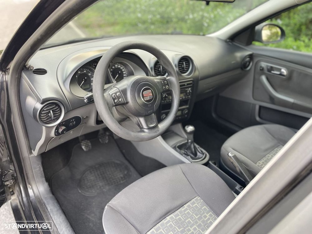 SEAT Ibiza 1.2 12V Reference - 8