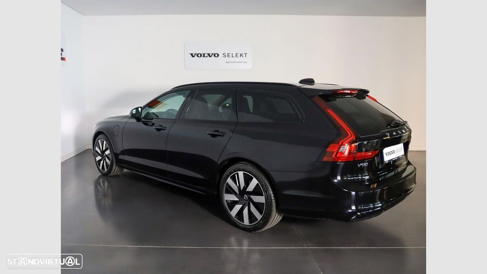 Volvo V90 2.0 T6 PHEV Plus Dark AWD - 4