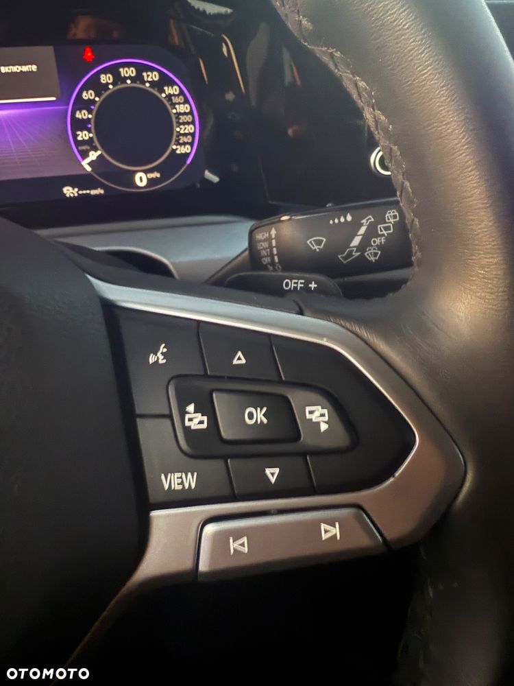 Volkswagen Golf - 20