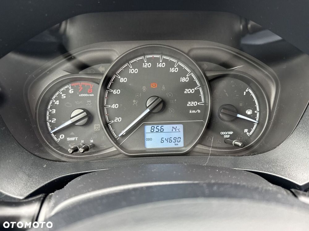 Toyota Yaris - 15