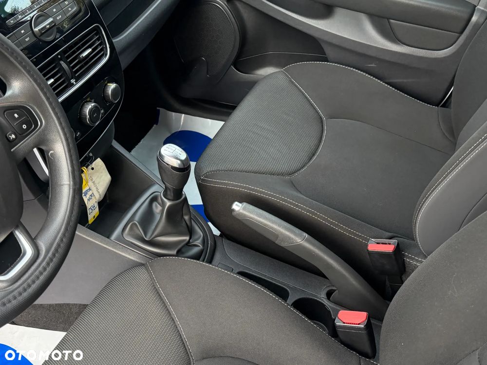 Renault CLIO - 20