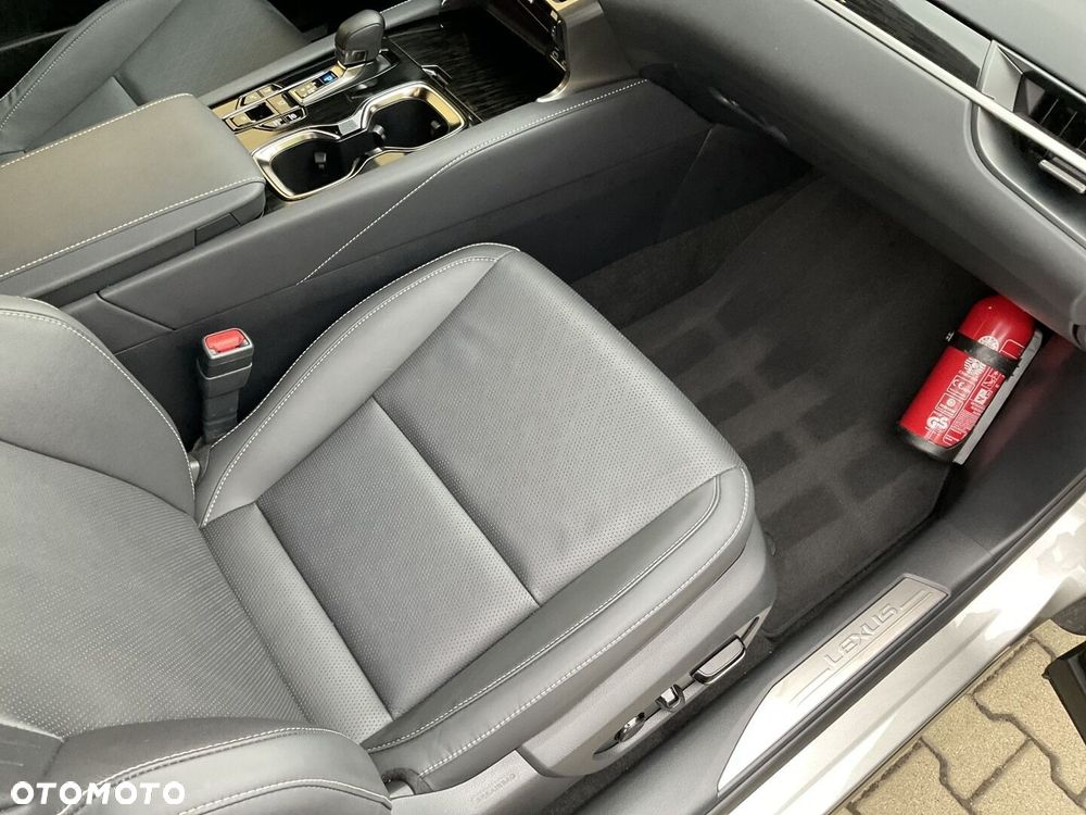 Lexus RX 450h+ Prestige - 13