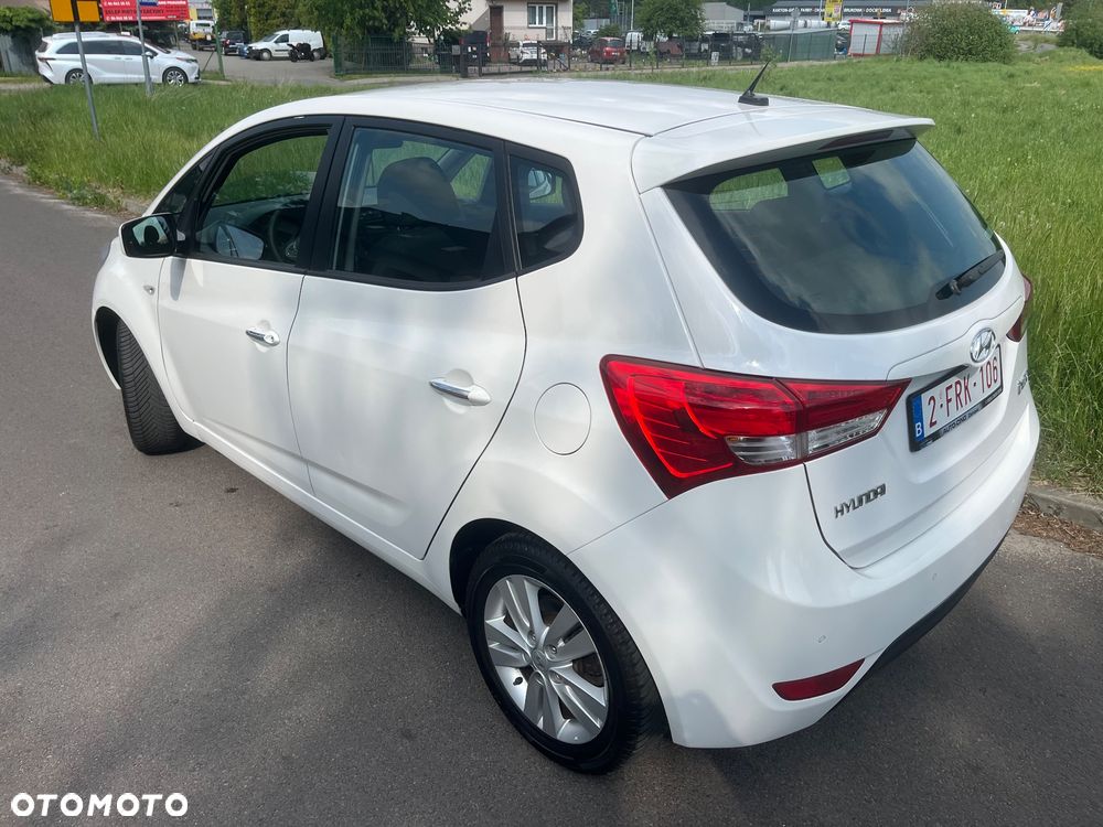 Hyundai ix20 1.4 blue Comfort - 12