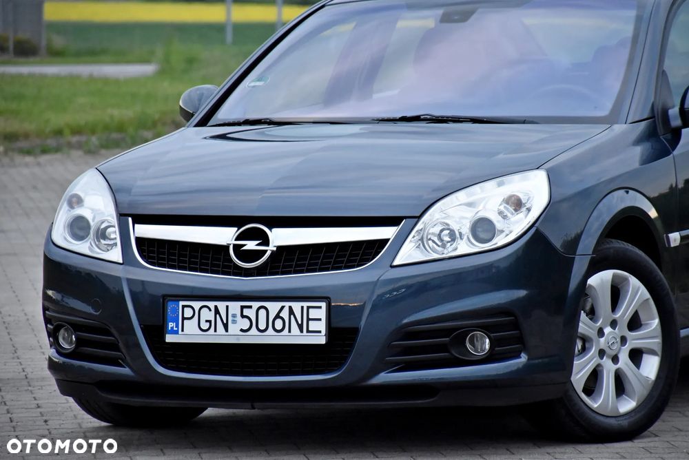 Opel Vectra 1.8 Cosmo Plus - 1