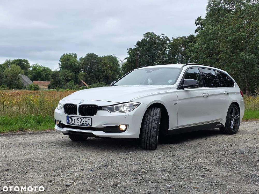 BMW Seria 3 320d Touring Luxury Line - 4