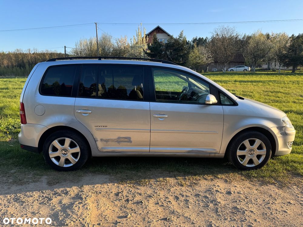Volkswagen Touran 1.9 TDI Trendline - 3