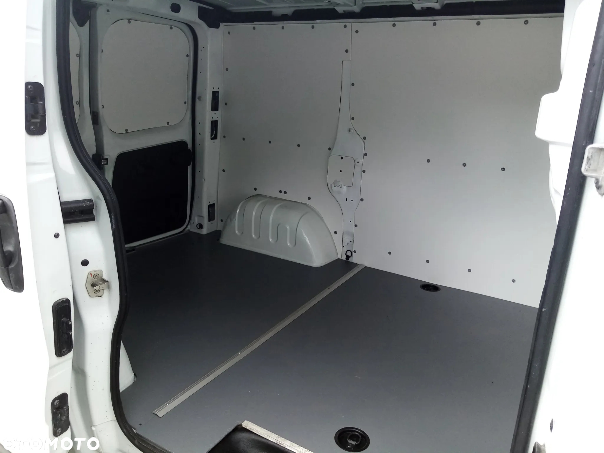 Opel VIVARO - 3